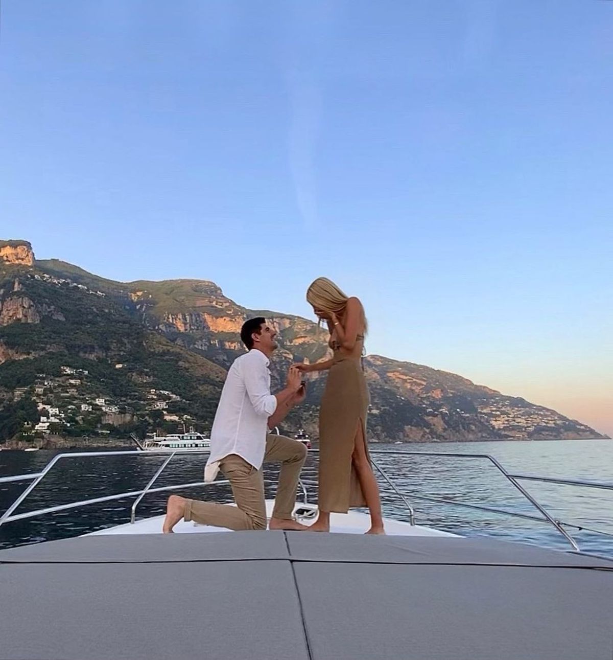 „E și Courtois în poză?” » Logodnica celui mai bun portar din lume face ravagii pe Instagram