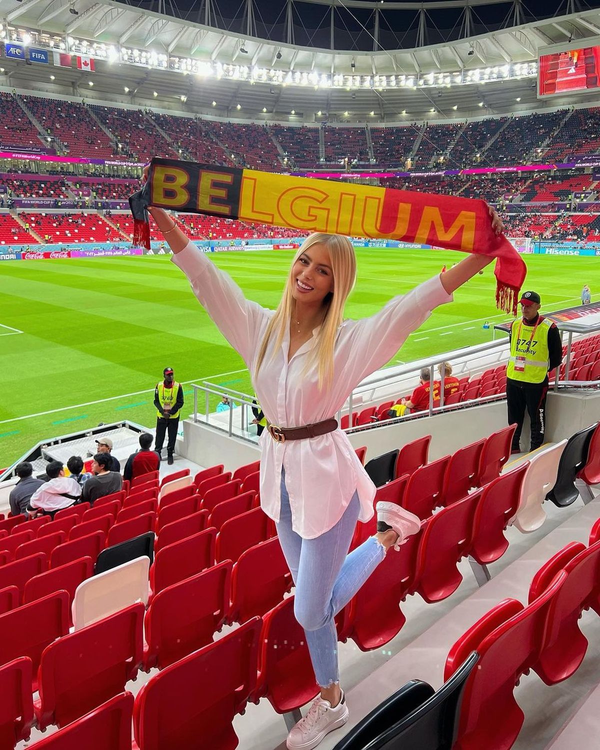 „E și Courtois în poză?” » Logodnica celui mai bun portar din lume face ravagii pe Instagram