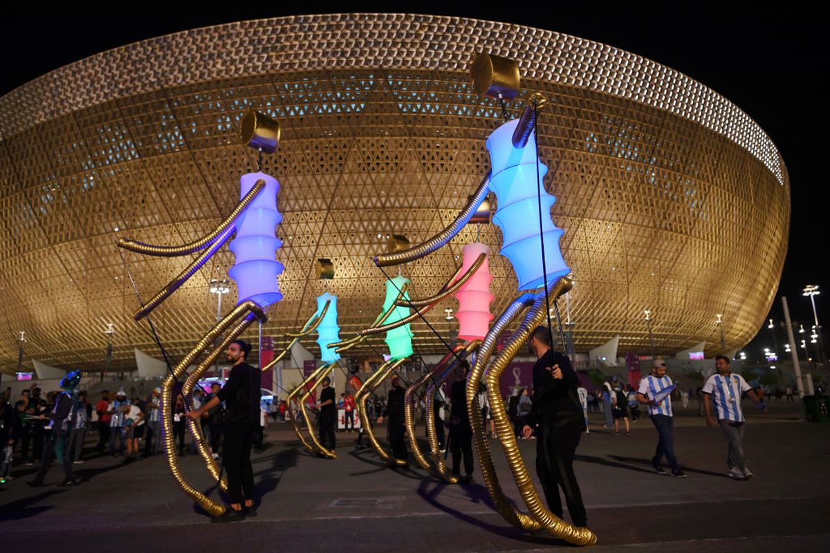 „Acum înțelegeți?” » Ce nu s-a văzut la TV în cel mai încins moment din Argentina - Țările de Jos, când Lautaro Martinez se îndrepta către punctul cu var. Olandezii, disperați să-l facă să rateze