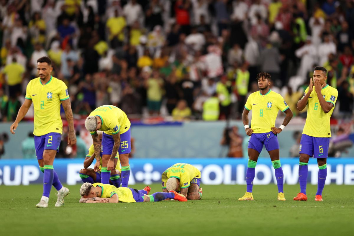 Dărâmão! Brazilienii, năpădiți de lacrimi după ce au fost eliminați de la Mondial