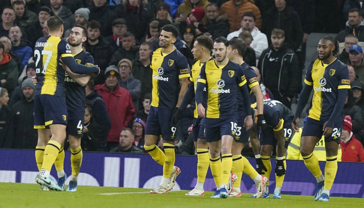 Manchester United, ce rușine! Pulverizată pe Old Trafford de Bournemouth » Ten Hag riscă să nu prindă Crăciunul!