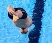 David Popovici lansându-se în bazin FOTO Raed Krishan
