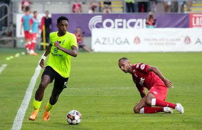 Îl pune în gardă pe mingicarul Superligii: „Riști să intri în malaxorul lui Becali!”