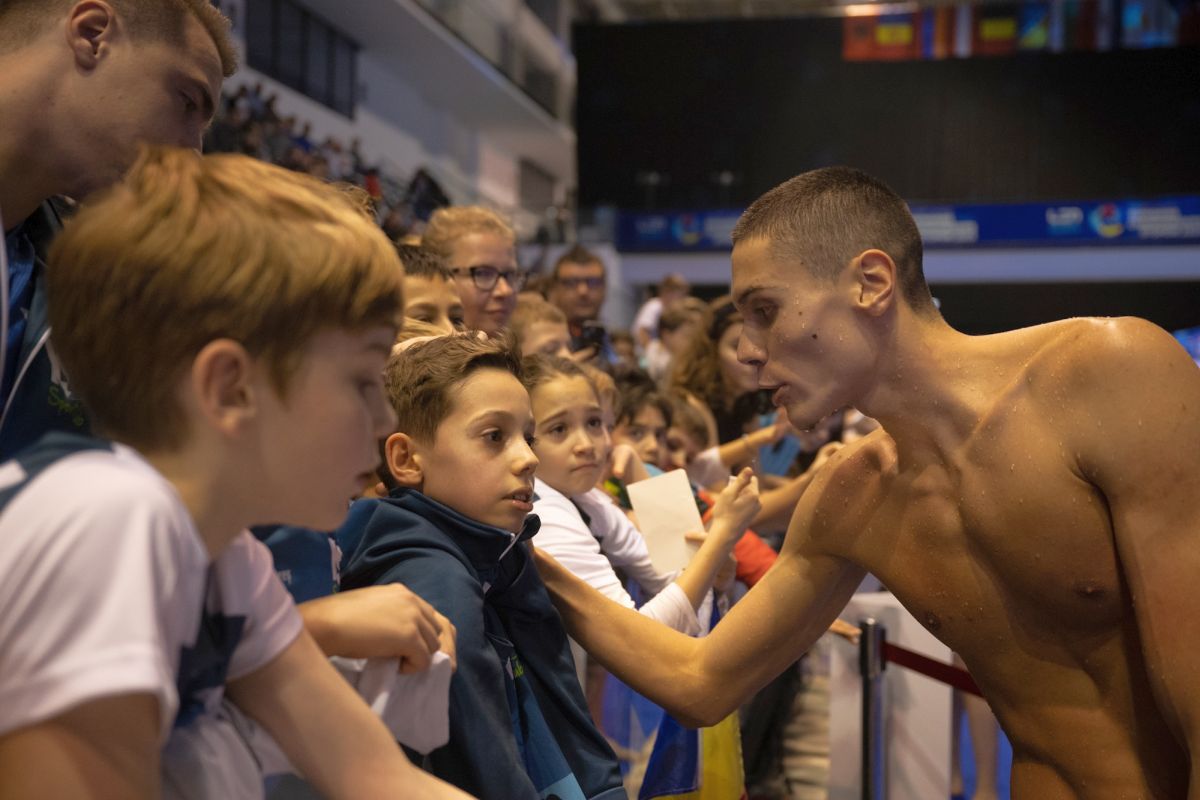 David Popovici, medalie de bronz în proba de 100 m liber la Campionatele Europene în bazin scurt » Robert Badea, locul 5 la 400 m mixt