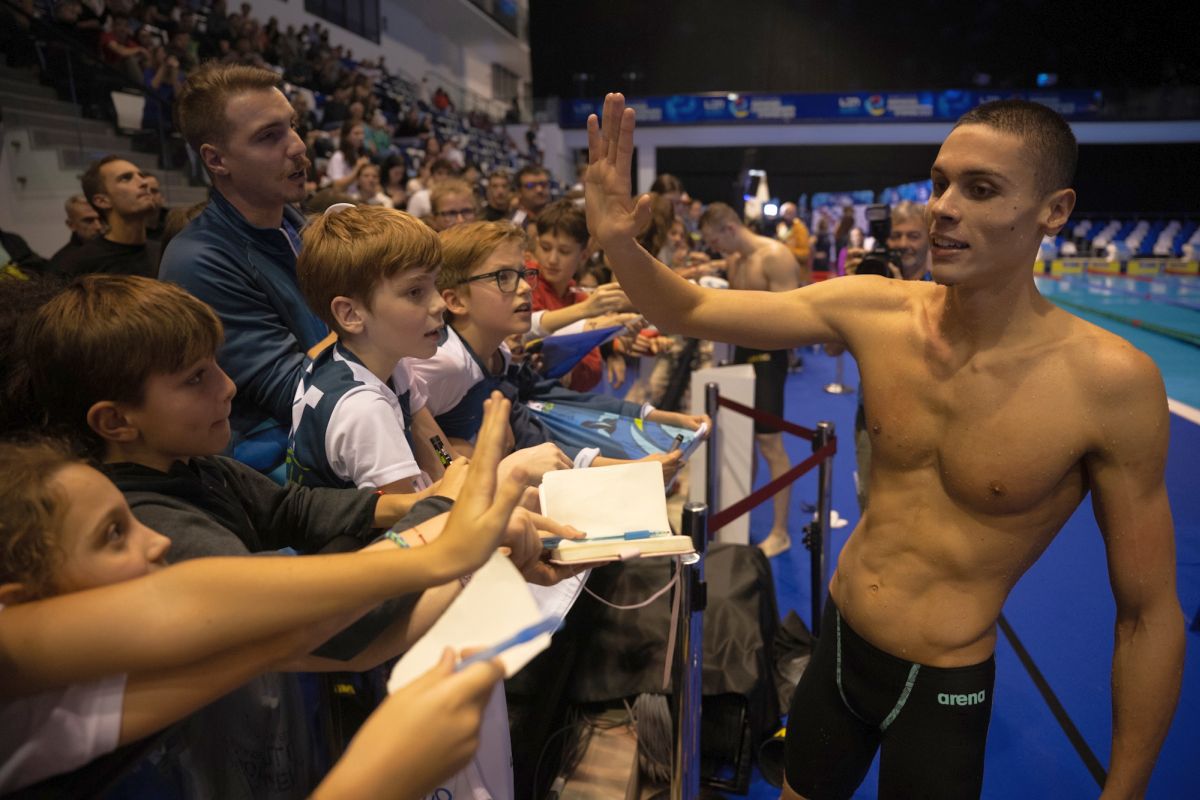 David Popovici, medalie de bronz în proba de 100 m liber la Campionatele Europene în bazin scurt » Robert Badea, locul 5 la 400 m mixt