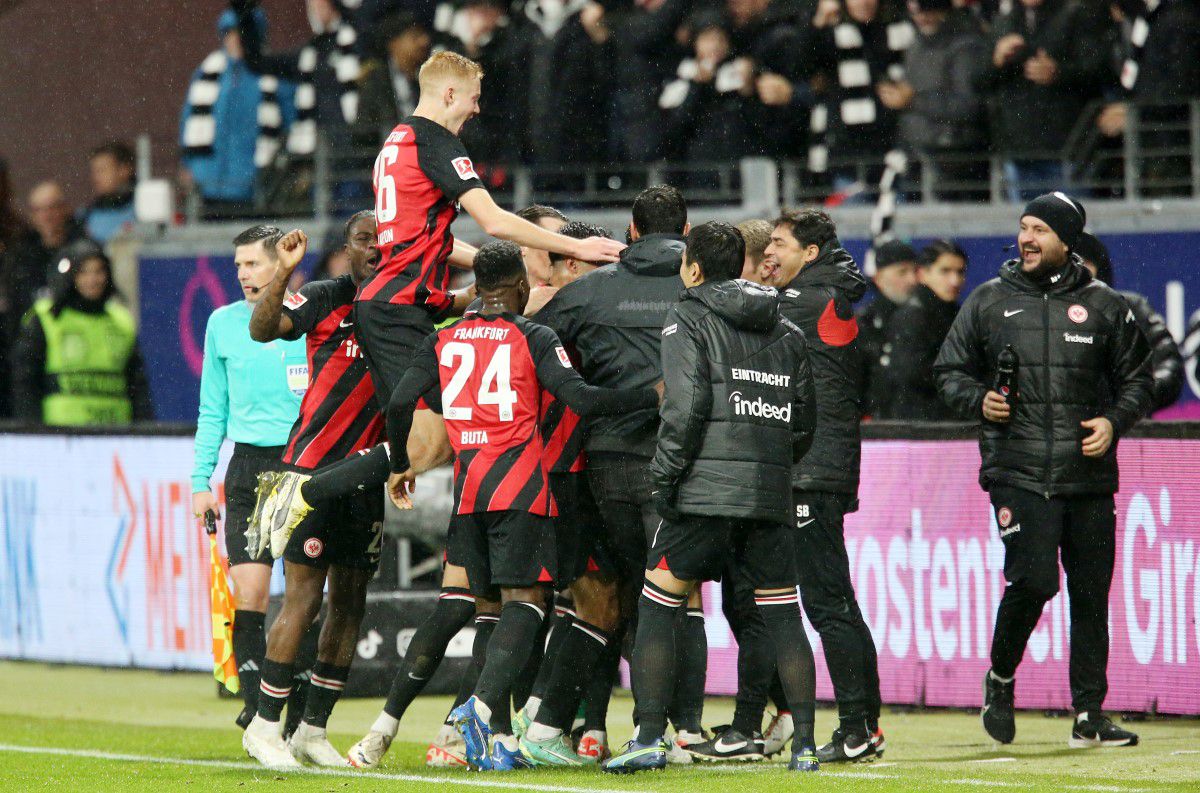 Bayern, umilită de Frankfurt. Foto: Imago