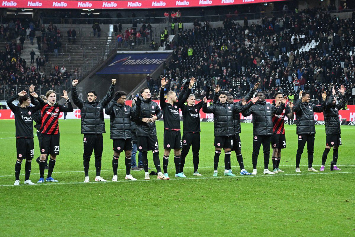 Bayern, umilită de Frankfurt. Foto: Imago