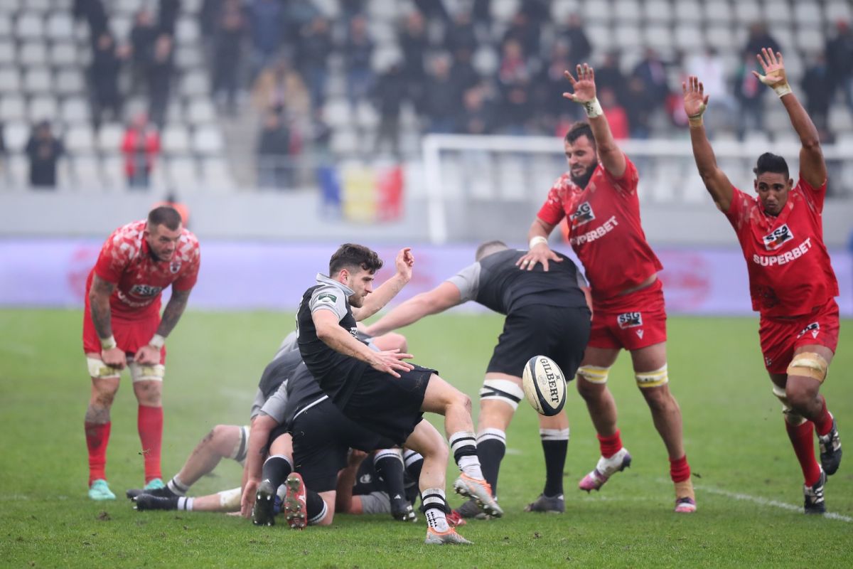 „Cătălin Hîldan înseamnă Dinamo!” » Moment special după ce „buldogii” au luat titlul la rugby: familia „Unicului Căpitan” s-a reunit pe gazon