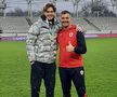 Cătălin Hîdan jr, nepotul regretatului Cătălin Hîldan, a coborât din tribune pentru a-și felicita tatăl, care e „secund” la echipa „buldogilor”