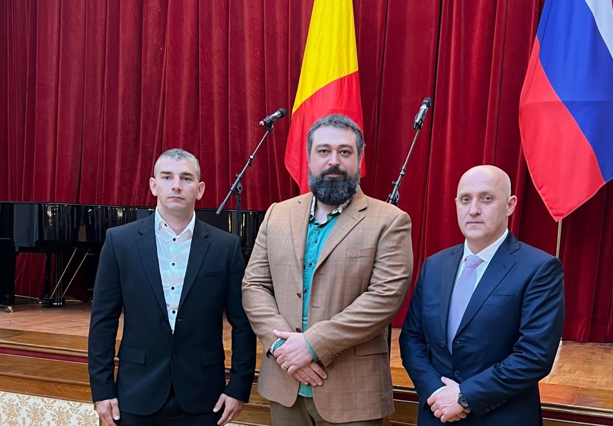 Horațiu Potra, temutul mercenar din Legiunea Străină. A candidat la primăria Mediaș și promitea că o va salva pe Gaz Metan