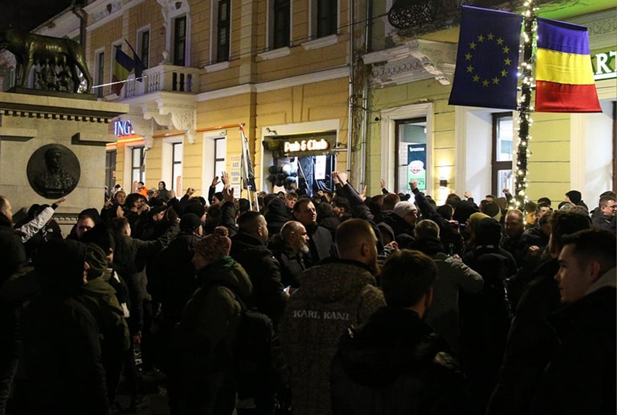 U Cluj - CFR Cluj 3-2! Studenție-poezie! „U” revine și câștigă un derby SPLENDID, Sabău e din nou lider în Superligă!