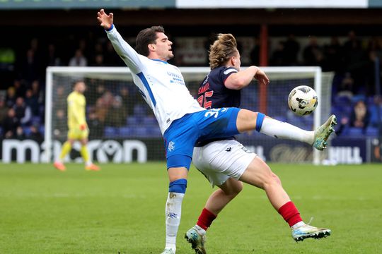 Ianis Hagi, contra lui Ross County