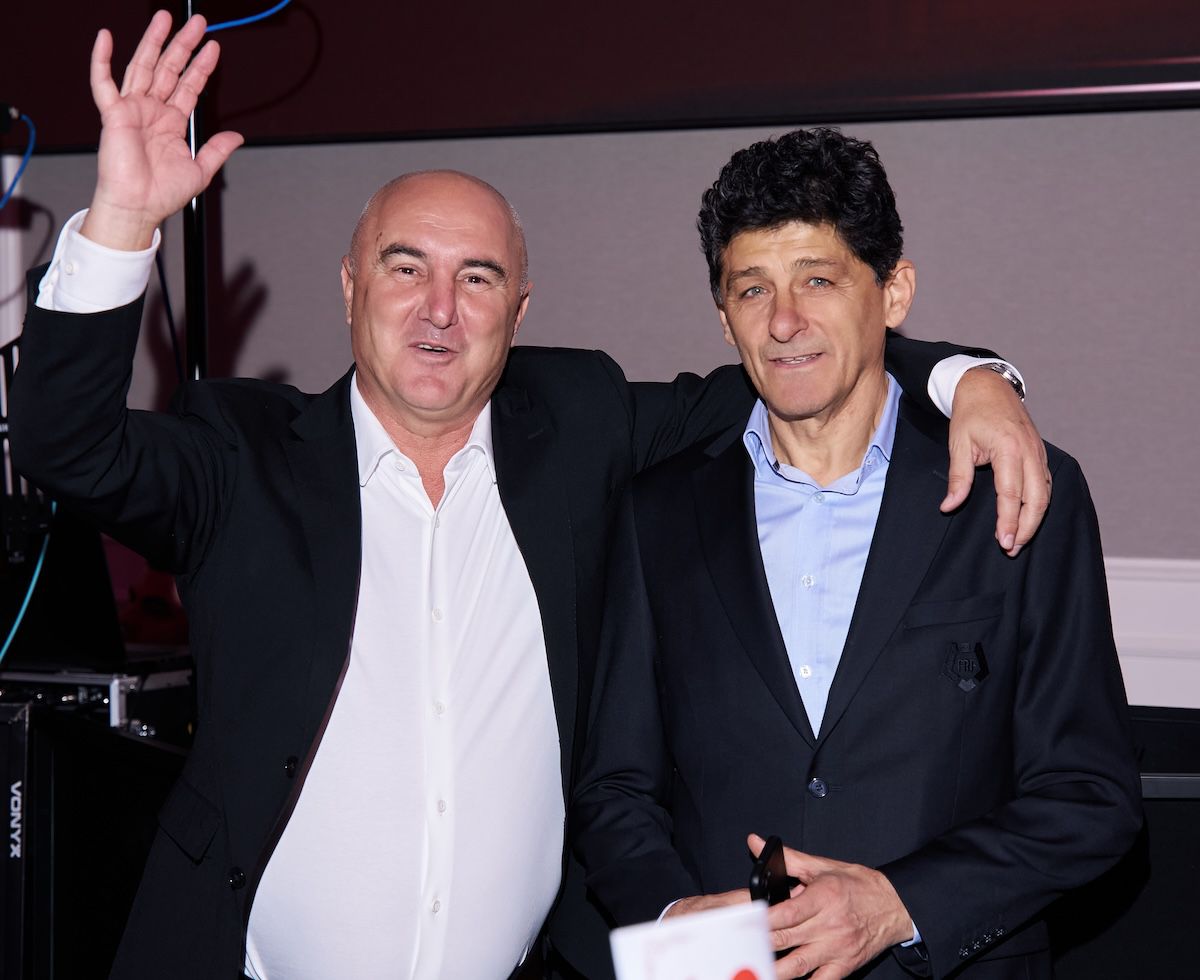 De la Șumudică la Karamoko » Antrenorii și fotbaliștii s-au întrecut aseară în ținute inedite