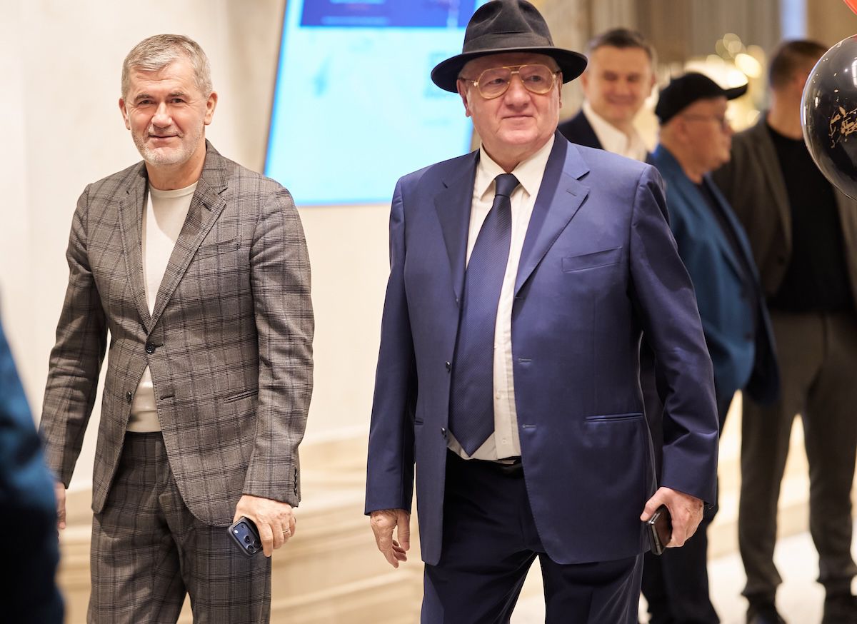 Apariții spectaculoase ale personalităților din fotbalul românesc