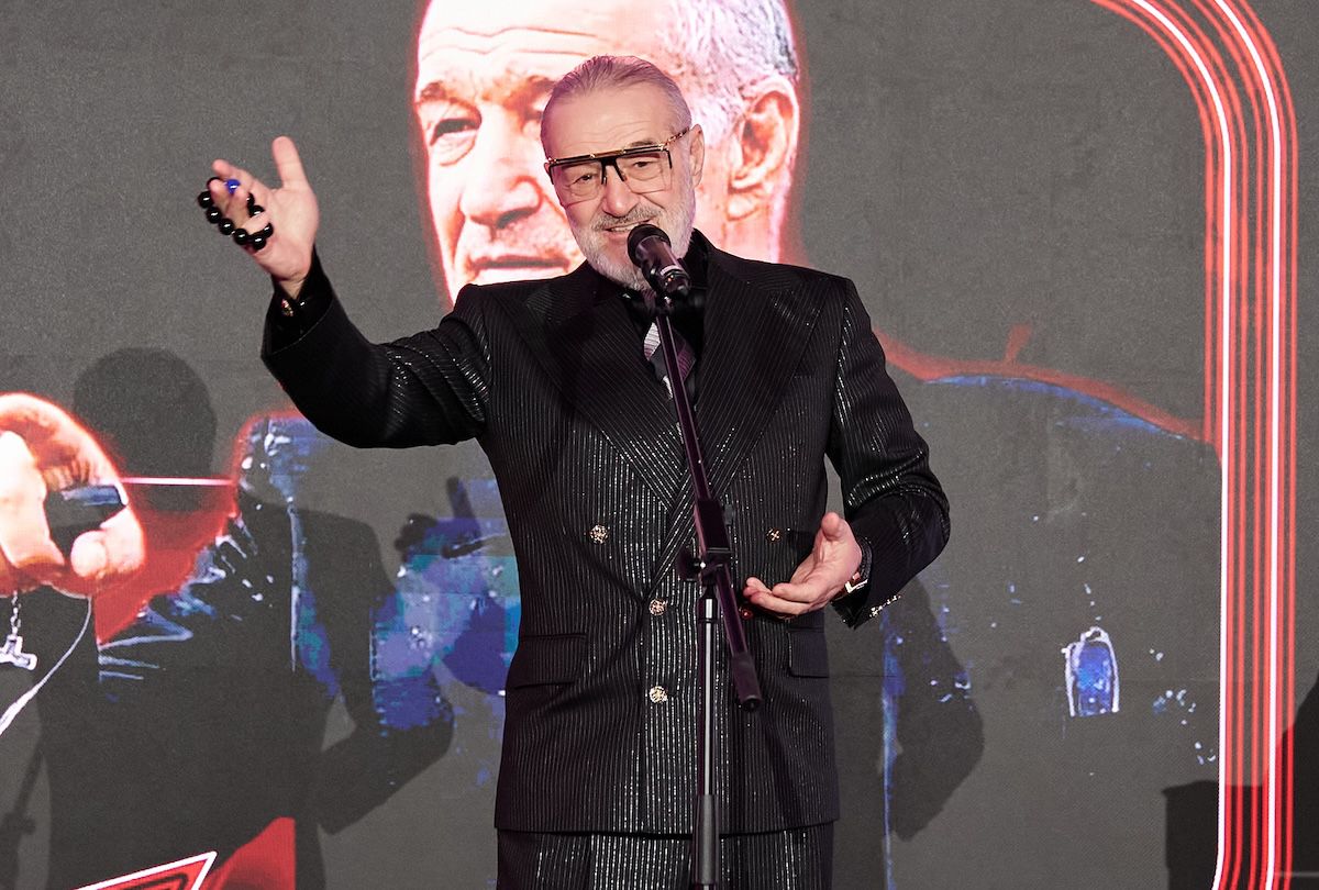 Gigi Becali a dat nas în nas cu manelistul Tzancă Uraganu