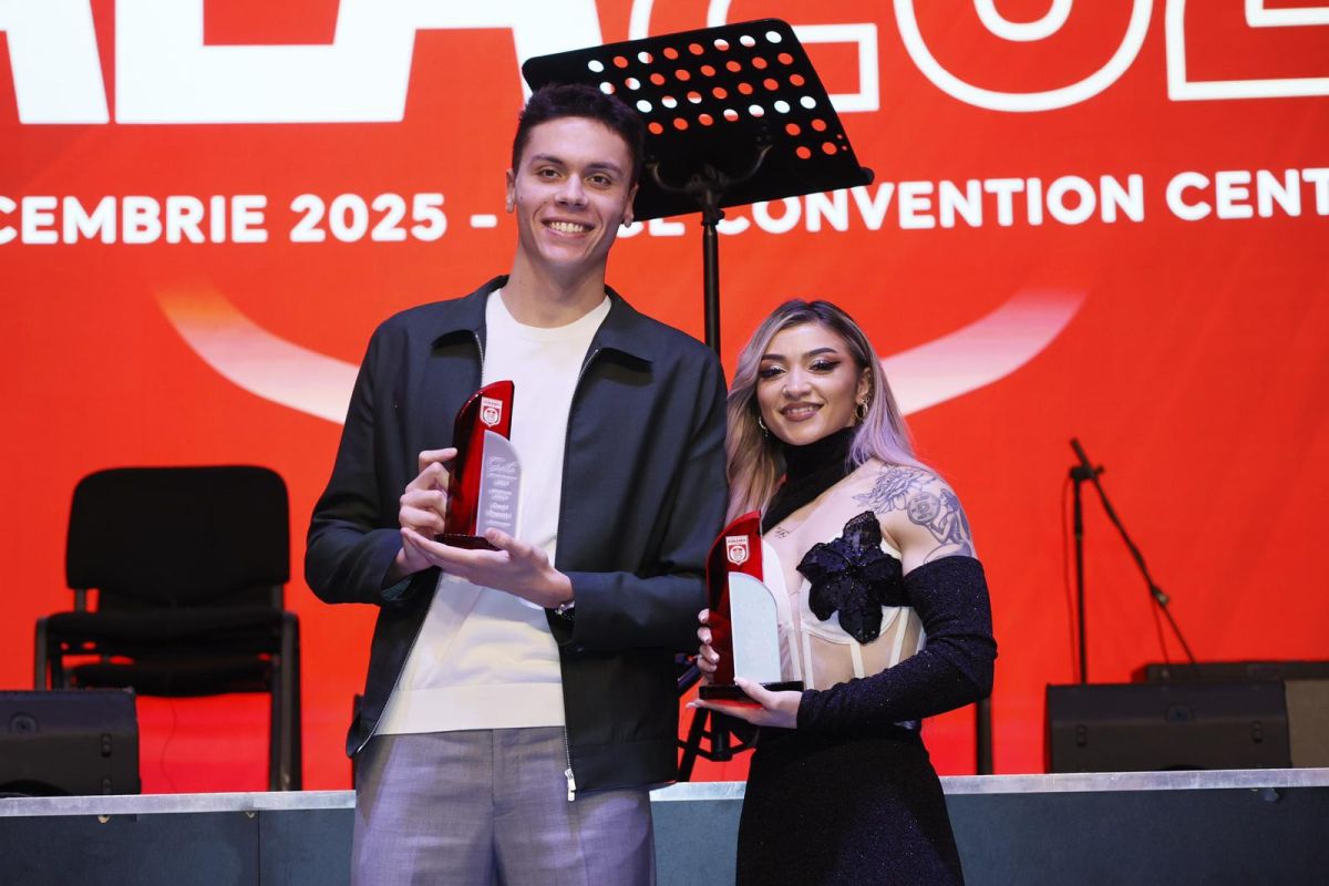 David Popovici și Mihaela Cambei, decorați într-o gală specială: „Vă spun care a fost cel mai emoționant moment în 2025”