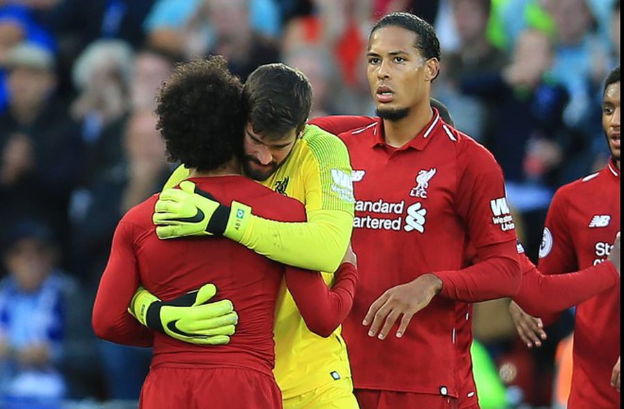 Mo Salah i-a învrăjbit pe fani cu actuali și foști jucători ai lui Liverpool » Ultima lui postare a încins și mai tare spiritele