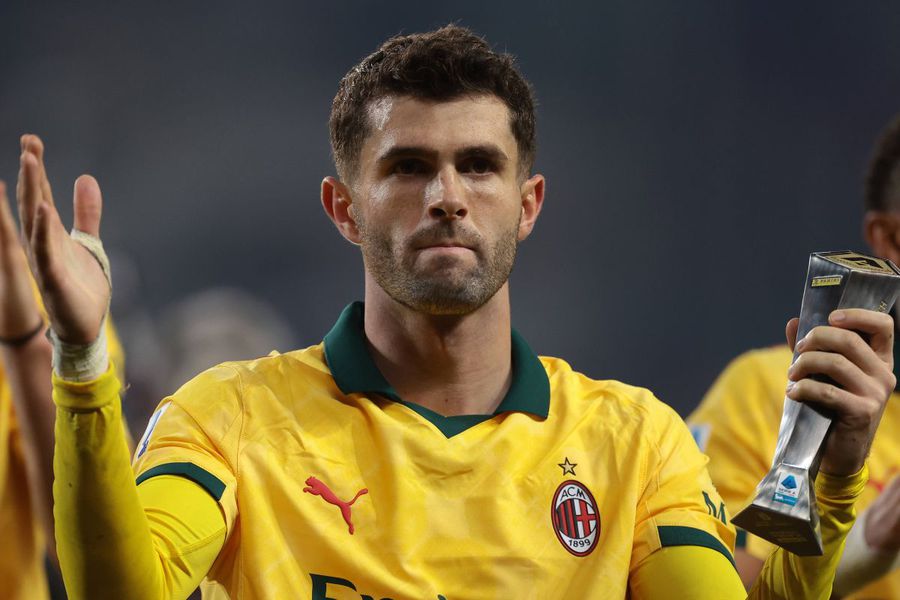 Au descoperit idila momentului: „Cea mai dorită femeie de la Madonna încoace l-a cucerit pe fotbalistul lui Milan”