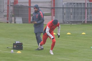 Jamal Musiala se recuperează cu un aparat de 18.000 de euro