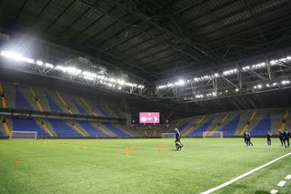 De ce primul meci al zilei din Liga Campionilor se dispută la „matineu”