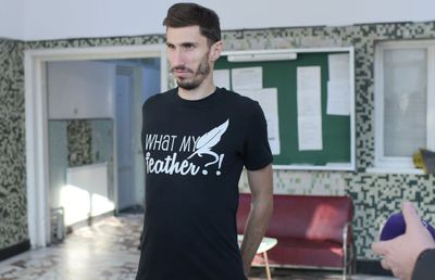 DINAMO // VIDEO+FOTO Jucătorii lui Dinamo au făcut azi vizita medicală » Tricoul lui Ioan Filip a atras toate privirile: „Ce pana mea?” :D + supărați pe Nistor: „Ne zicea că vrea să rămână”