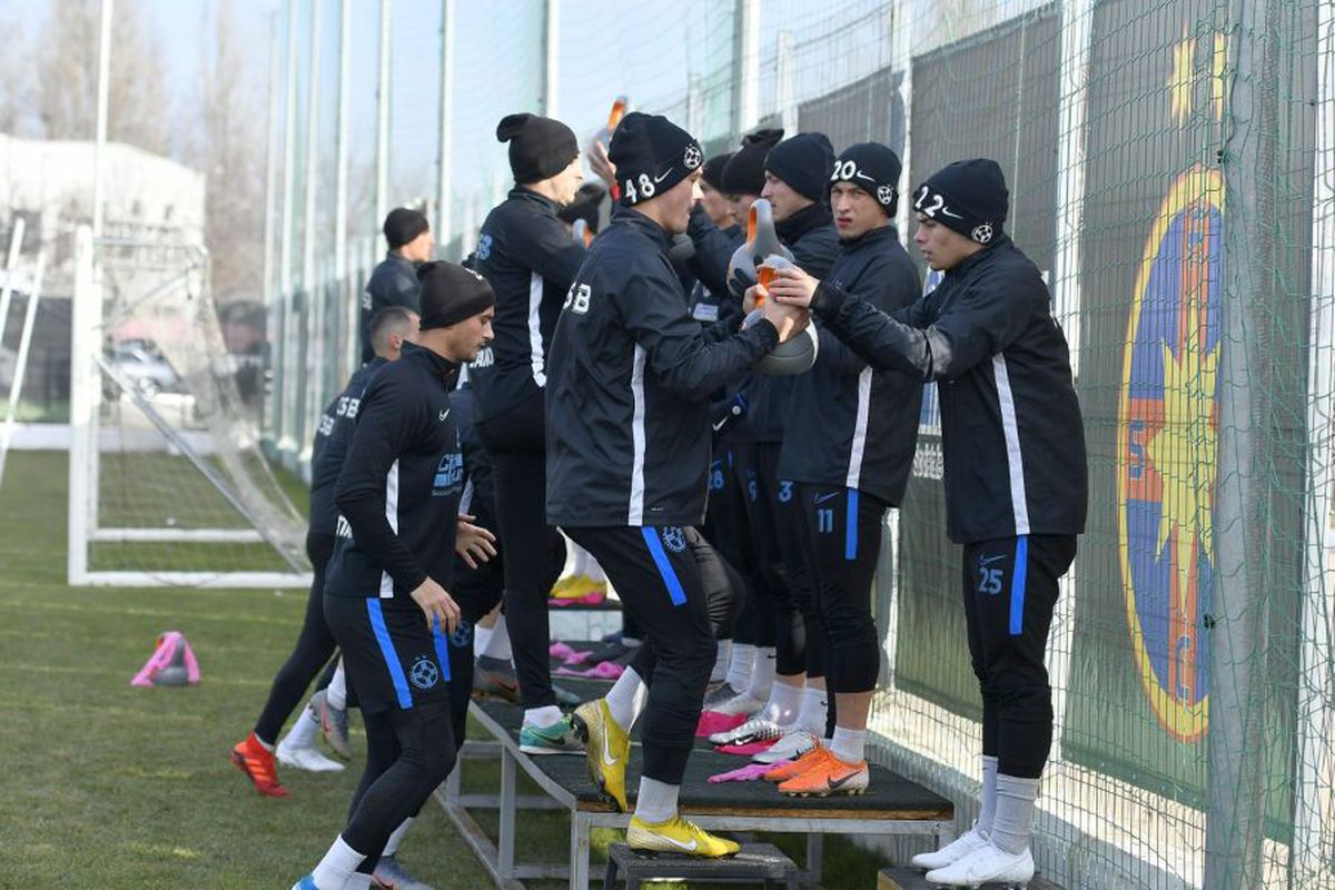 Antrenament FCSB-10 ianuarie