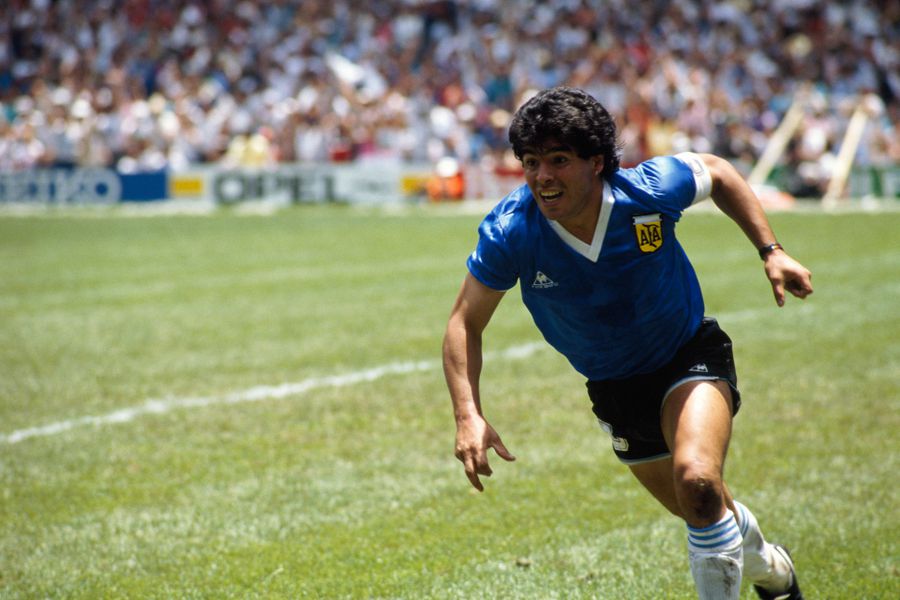 Fotbalul n-ar mai fi fost la fel! Patru transferuri spectaculoase care au picat în ultima clipă: „Pe el l-am luat în locul lui Maradona! A fost mai ieftin”