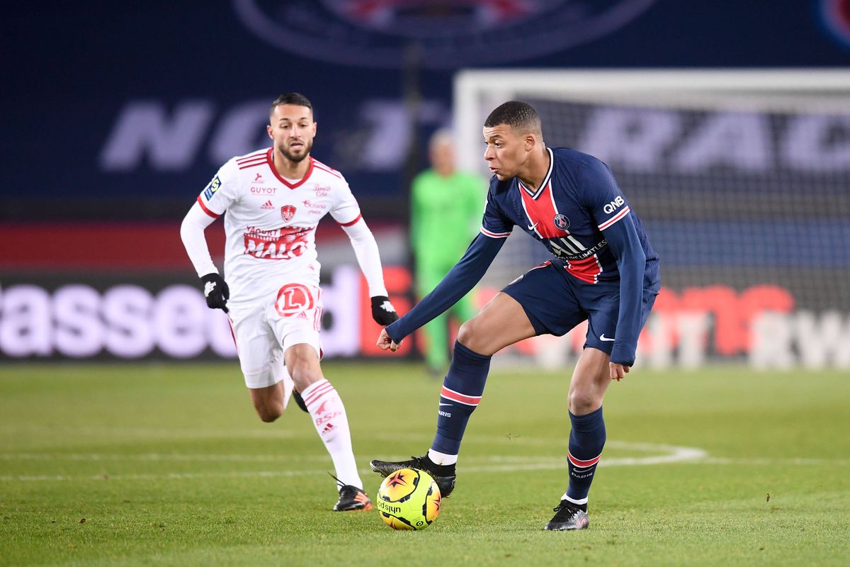 Prima victorie a lui Mauricio Pochettino pe banca celor de la PSG » Titular depistat cu COVID-19 înainte de meci