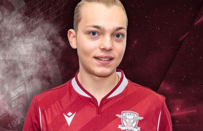 OFICIAL Rapid l-a transferat pe fiul afaceristului Claudiu Florică » În 2019, un club din Franța plătea 200.000 de euro pentru el