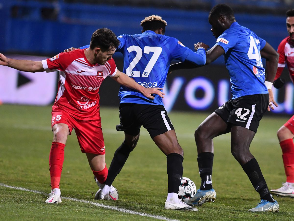 VIITORUL - HERMANNSTADT 2-1. Ruben Albes, scandalizat de confuzia provocată de arbitrul Petrescu: „Nu e normal”