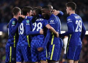 PSG și Real Madrid, luptă la baionetă pentru superfundașul lui Chelsea. Francezii ar fi trimis deja o ofertă oficială