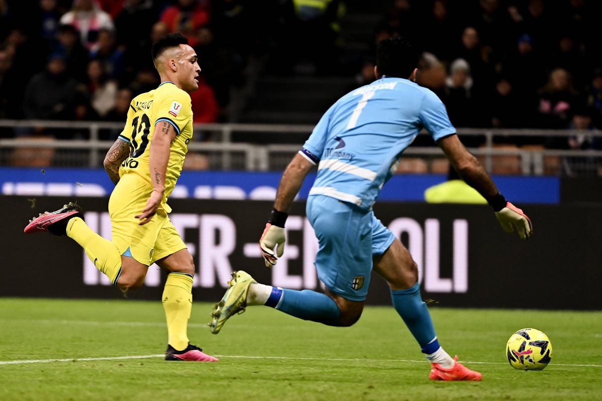 A revenit Valentin Mihăilă, s-a „rupt” Dennis Man! Parma, eliminată din Cupă de Inter, în prelungiri