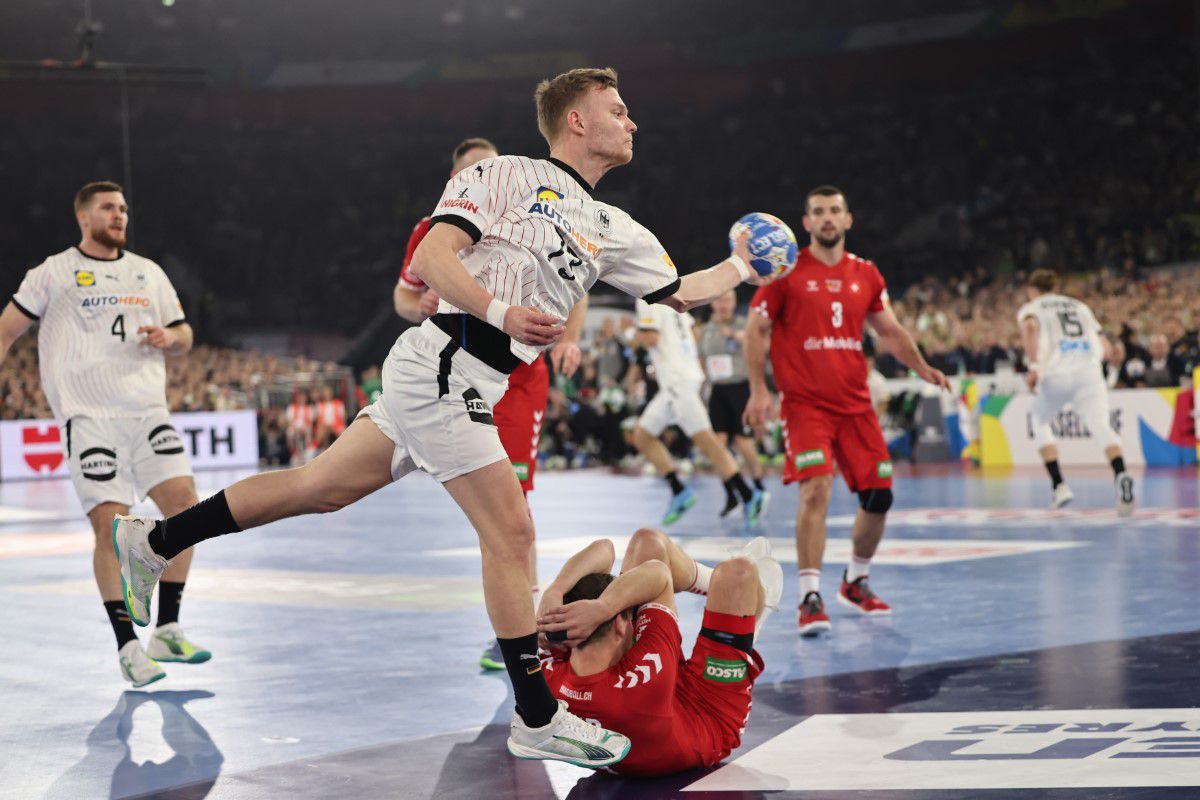 Legendarul Vasile Stângă, surprins de un aspect la Campionatul European de handbal masculin: „Domnule, noi nu avem!”