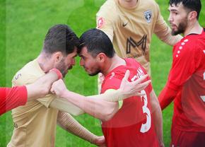 GSP a surprins imaginile zilei în Antalya: au cedat nervii la amicalul echipei românești + Fotbalist scos pe brațe de pe teren