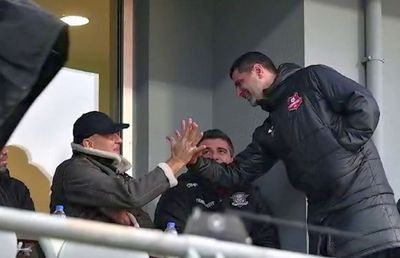 Singurul zâmbet al lui Dan Șucu la meciul Rapidului » Ce l-a amuzat pe patronul giuleștenilor