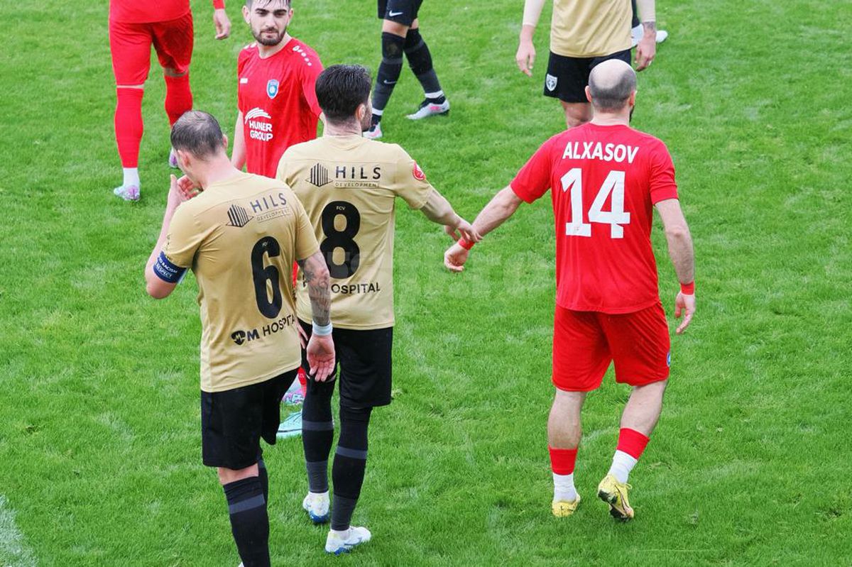 GSP a surprins imaginile zilei în Antalya: au cedat nervii la amicalul echipei românești + Fotbalist scos pe brațe de pe teren