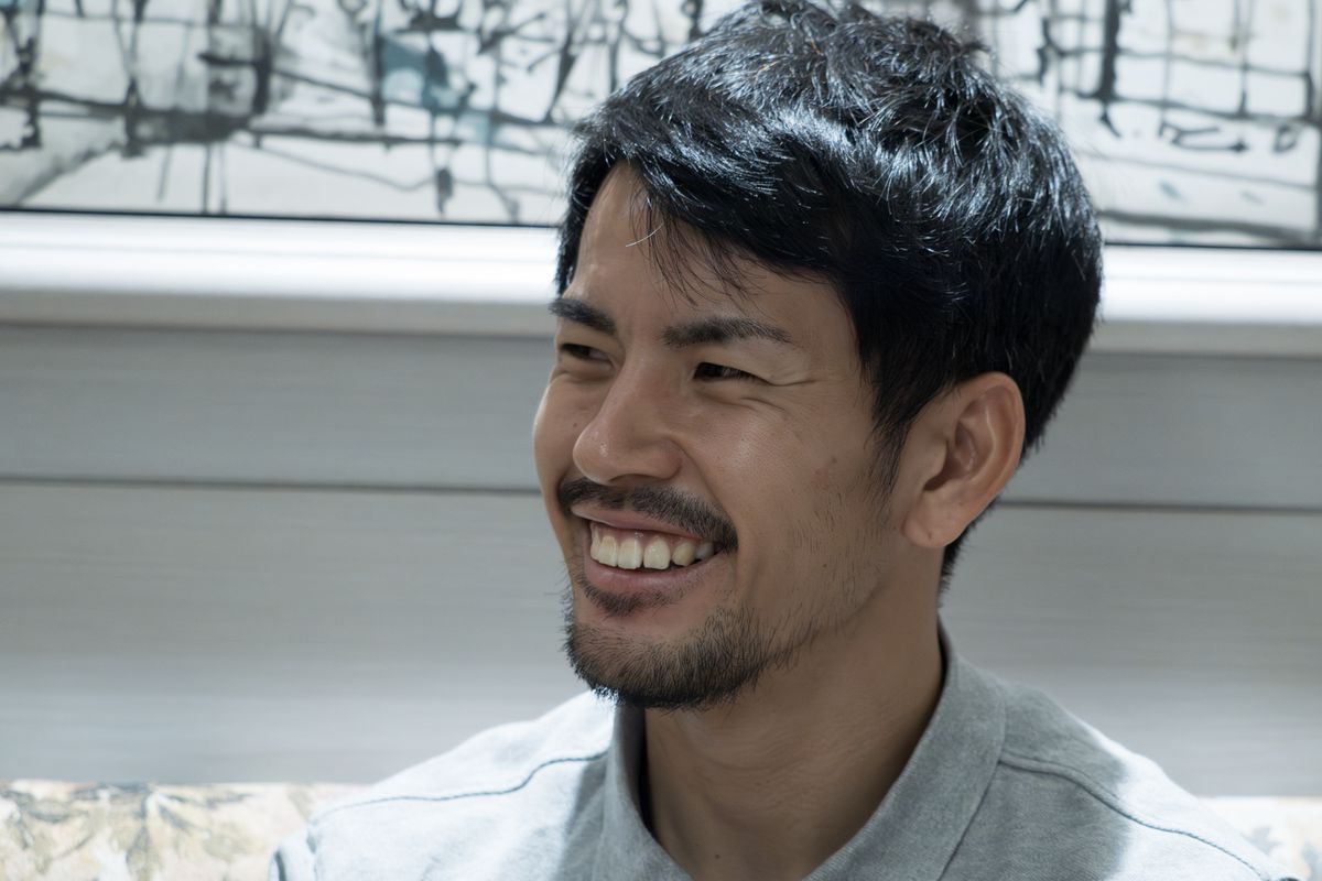 Japonezul de la Sibiu care îi iubește pe Hagi și pe Halep, între sashimi și ciorba de văcuță + Ce nu îi place: „Manele? No, sorry, no!”