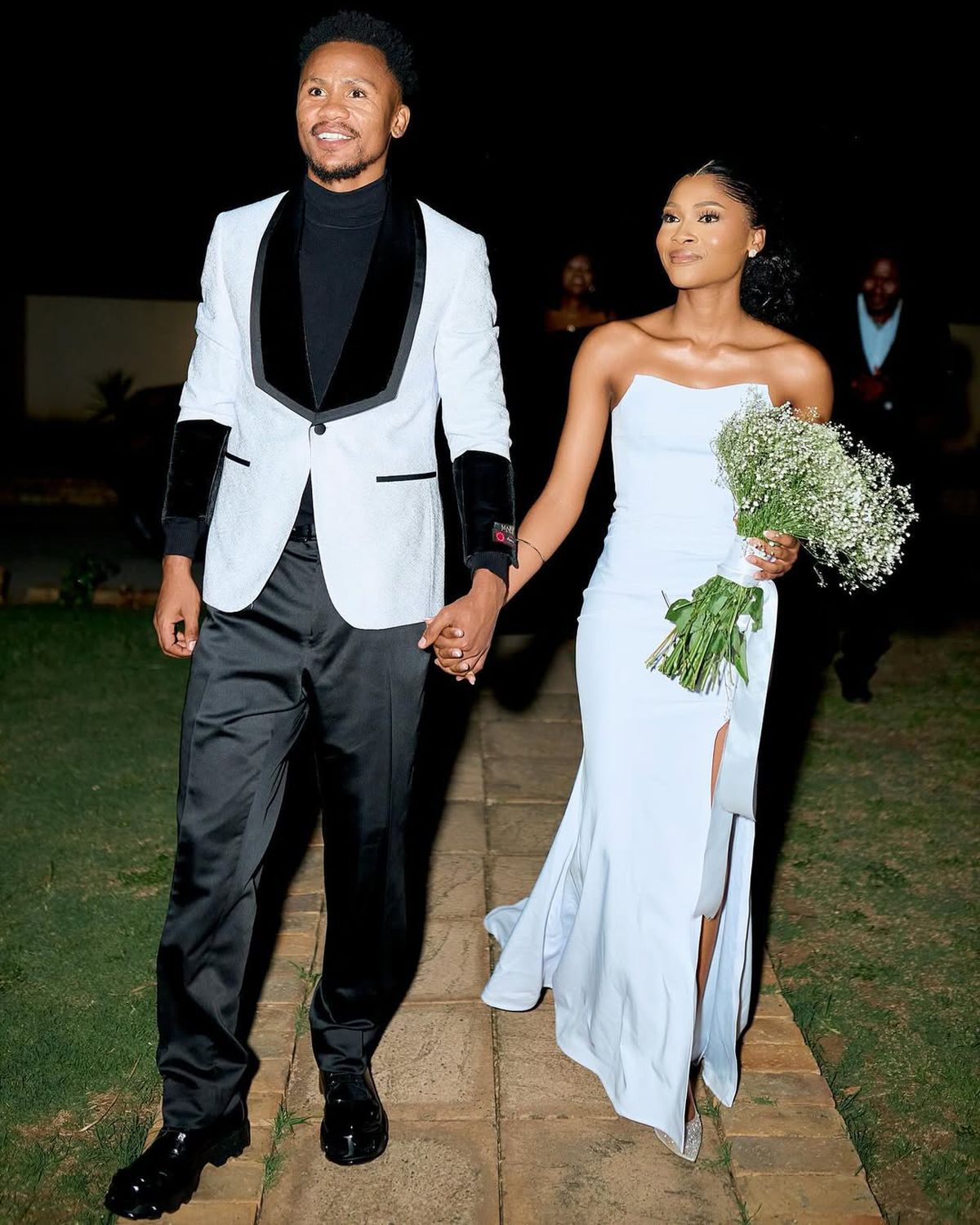 Imaginile postate de Ngezana, în timp ce se afla în cantonament cu FCSB