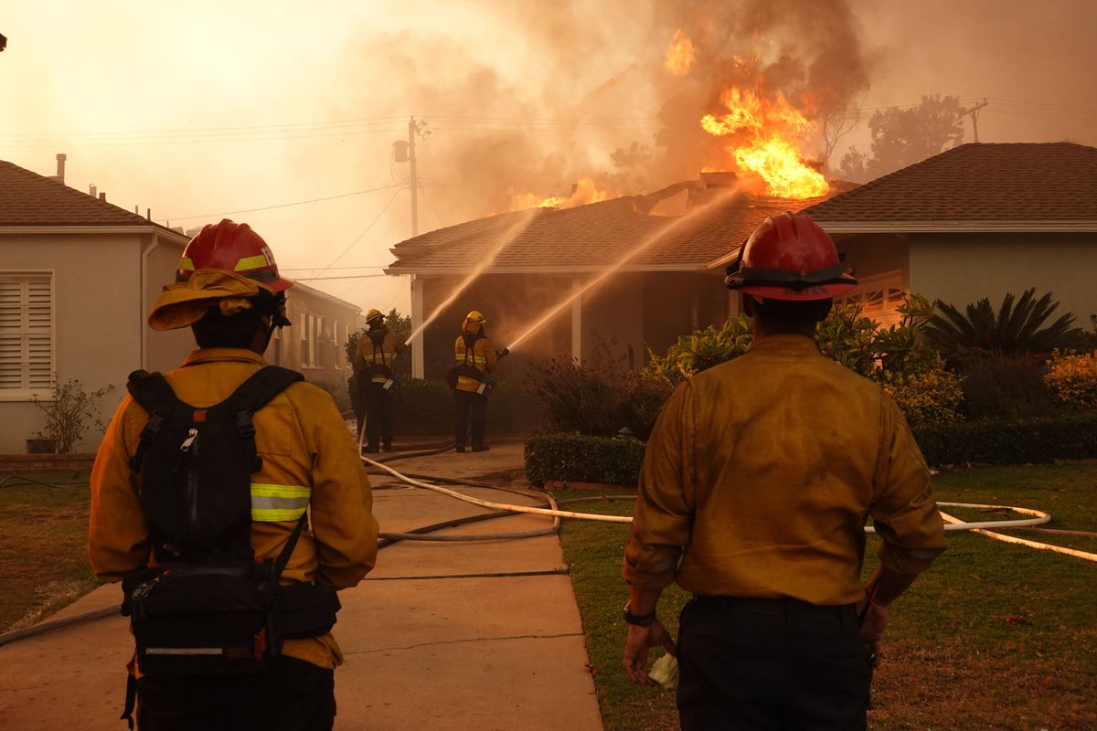Incendiu Los Angeles