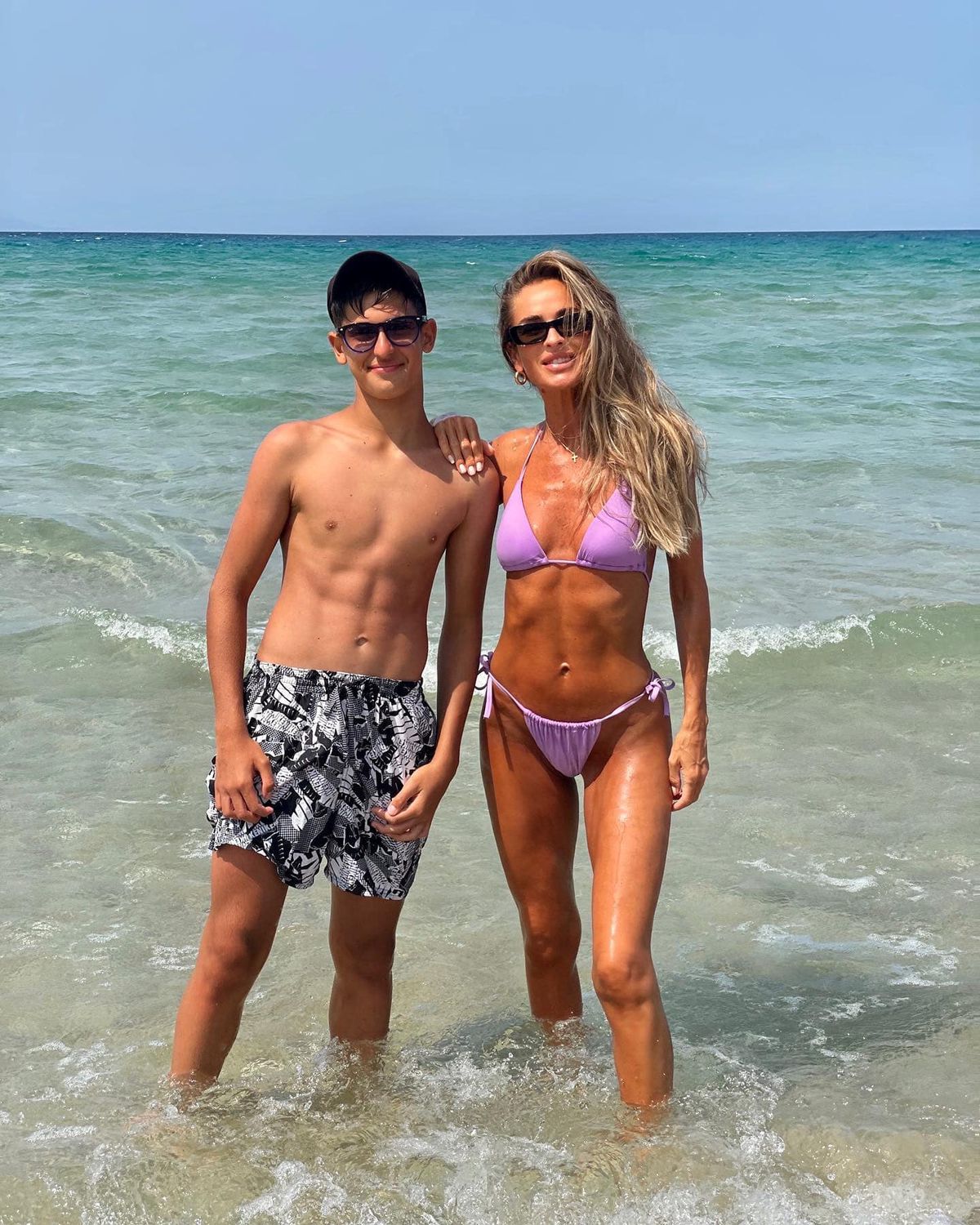 Fosta lui Claudiu Niculescu a făcut senzație pe plaja din Maldive » Ce au observat fanii în fotografiile Dianei Munteanu: „Corpul e superb, dar la față..”