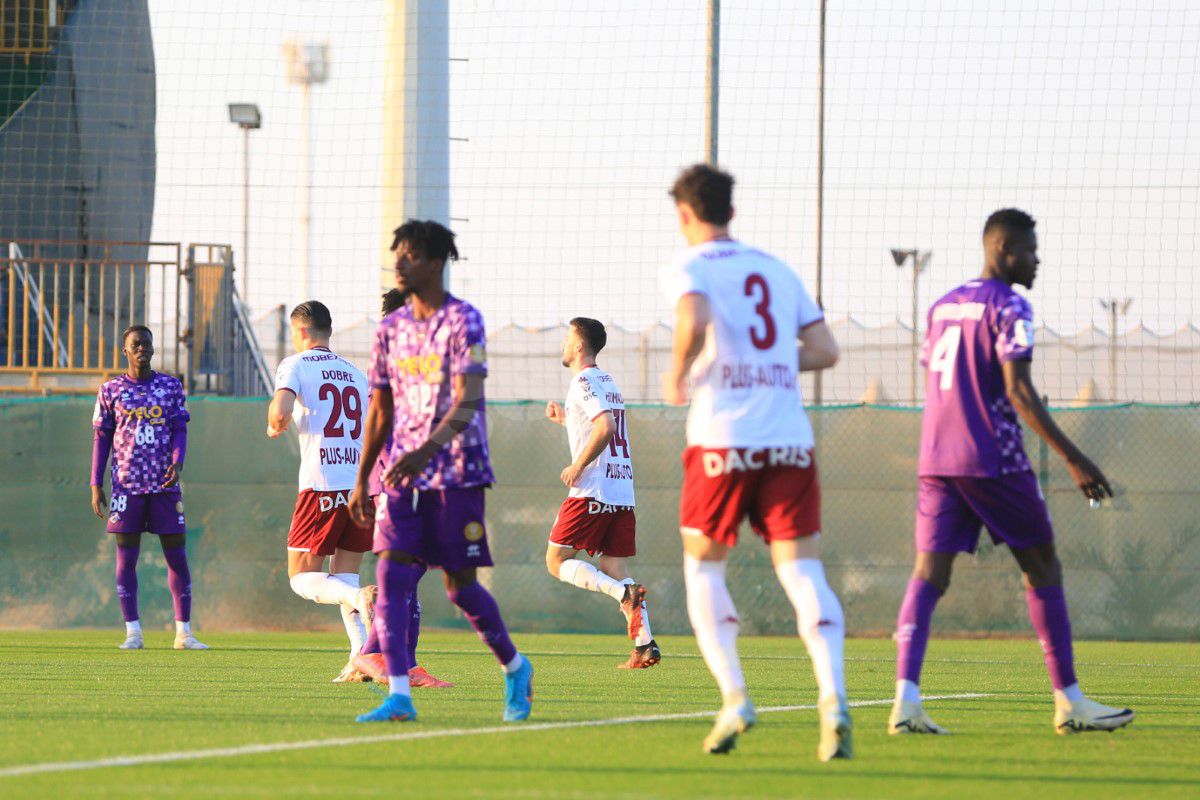 Din Dubai, Șumudică a renunțat la orice cenzură » „Directe” în toate părțile: „Sunt un pic dezgustat! Nu mă așteptam să pățesc asta în Giulești” + ce se va întâmpla cu geaca albastră și mesaj pentru Becali: „D-aia nu mai pot eu”