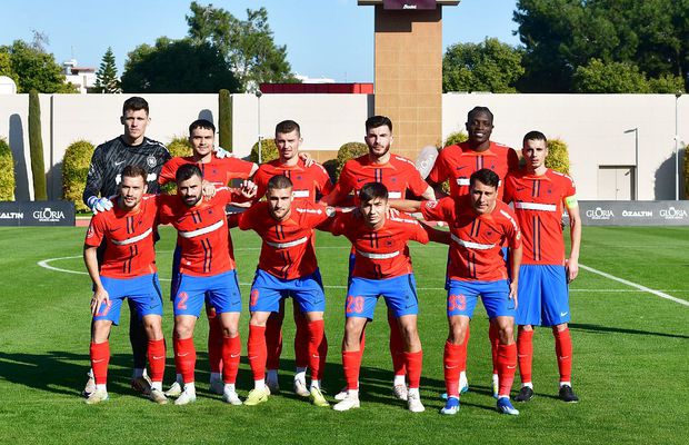 De ce a fost sponsorul FCSB-ului acoperit la meciul amical cu Hamburg + A debutat cu banderola pe braț