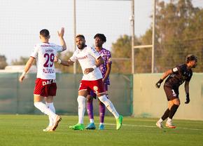 Rapid s-a distrat cu amatorii locali în primul amical din Dubai » 13 goluri și șanse pentru David Niculescu și Andrei Șucu: „Haide, Șucule, deschide!”