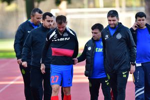 Lovitură grea pentru FCSB înainte de meciul cu United » Darius Olaru s-a accidentat