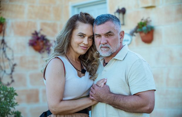 „Aveam părul creț și ochii verzi!” » Monica și Leonard Doroftei, secrete de cuplu pentru GSP.RO: „Lasă-mă să zic și eu ceva! Aveam 16 ani când l-am cunoscut, nu știam cu ce se ocupă”