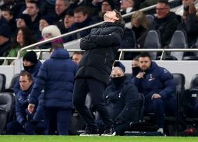Tottenham, eliminată prematur din FA Cup sub ochii lui Radu Drăgușin » Internaționalul român, rezervă neutilizată la posibilul ultim meci pentru Spurs
