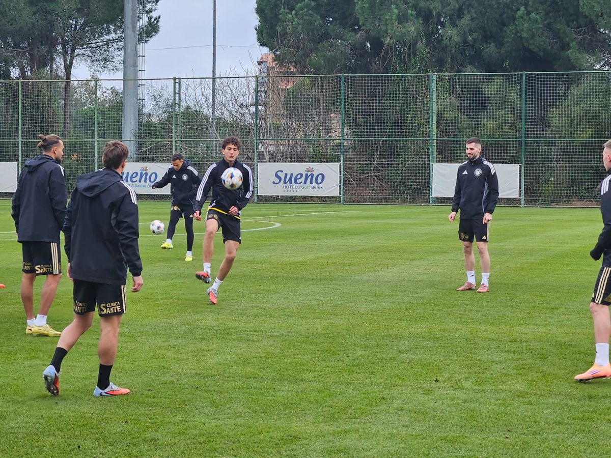 Universitatea Cluj, antrenament în Antalya