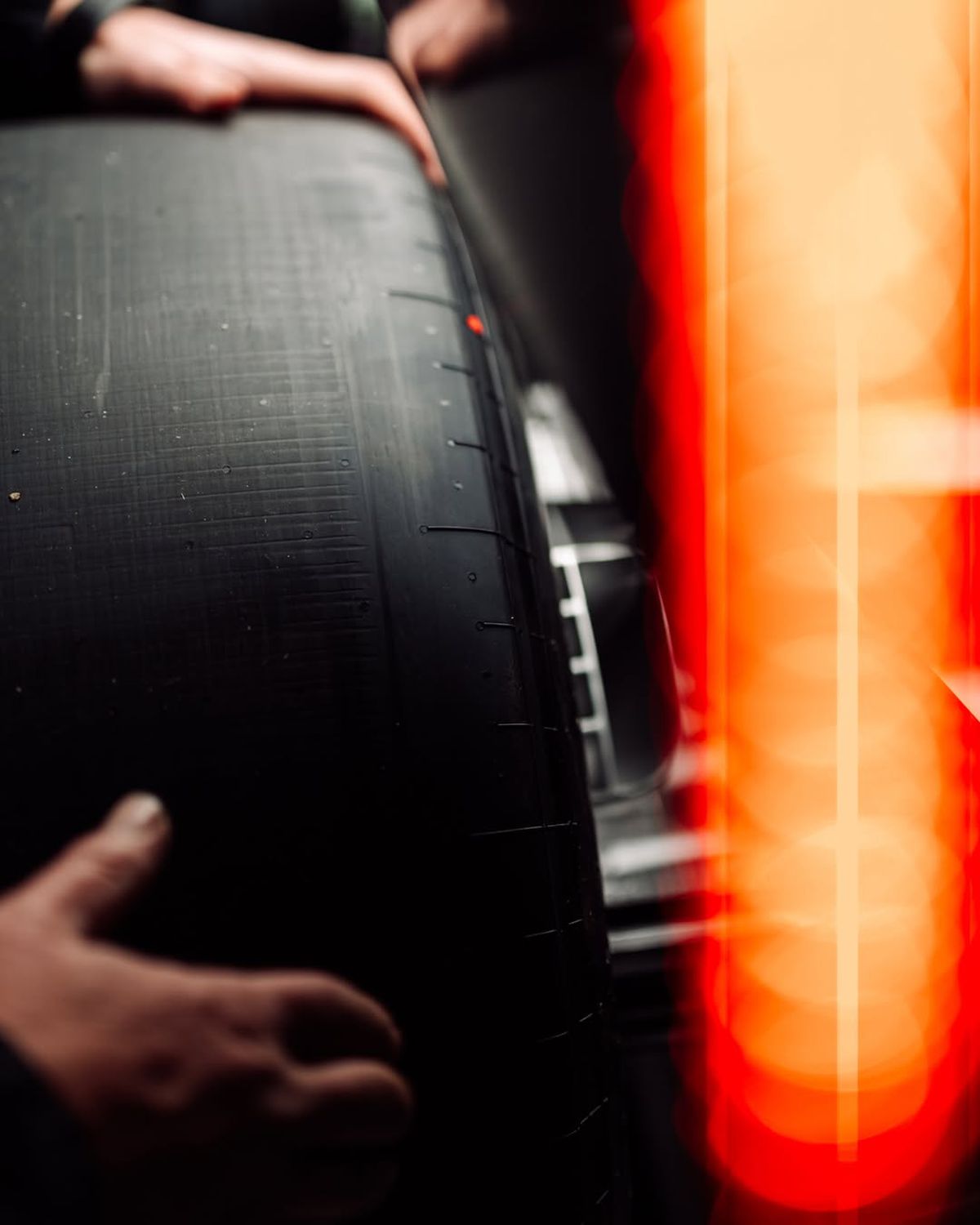 Audi a scos pe circuit noul monopost cu care debutează în Formula 1 » Primele imagini oficiale