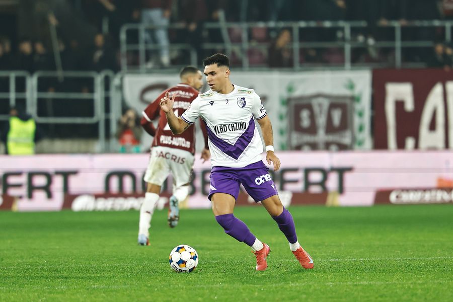 Portughezul crescut de Benfica rupe porțile în Superliga, dar e uluit de ce a găsit în România: „Două lumi cu totul și cu totul diferite”