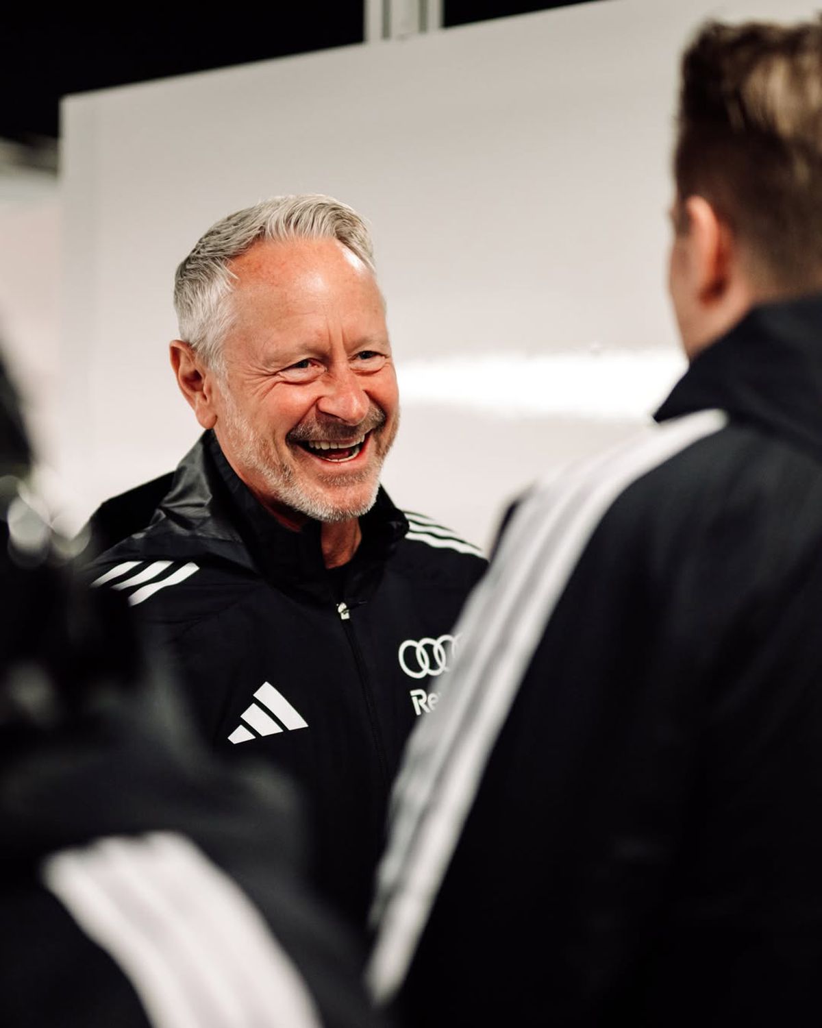 Audi a scos pe circuit noul monopost cu care debutează în Formula 1 » Primele imagini oficiale